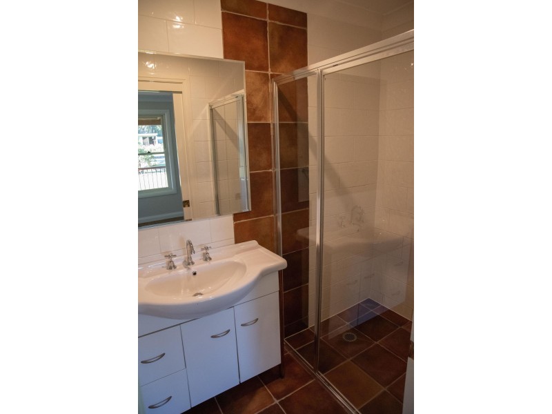 9 Albert Avenue, Thirlmere NSW 2572