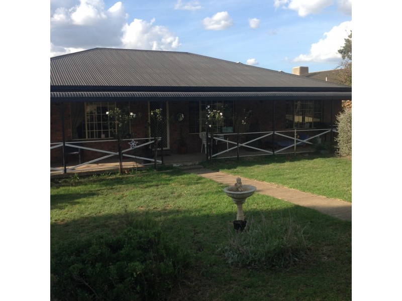 39 Bobbara Street, Harden NSW 2587