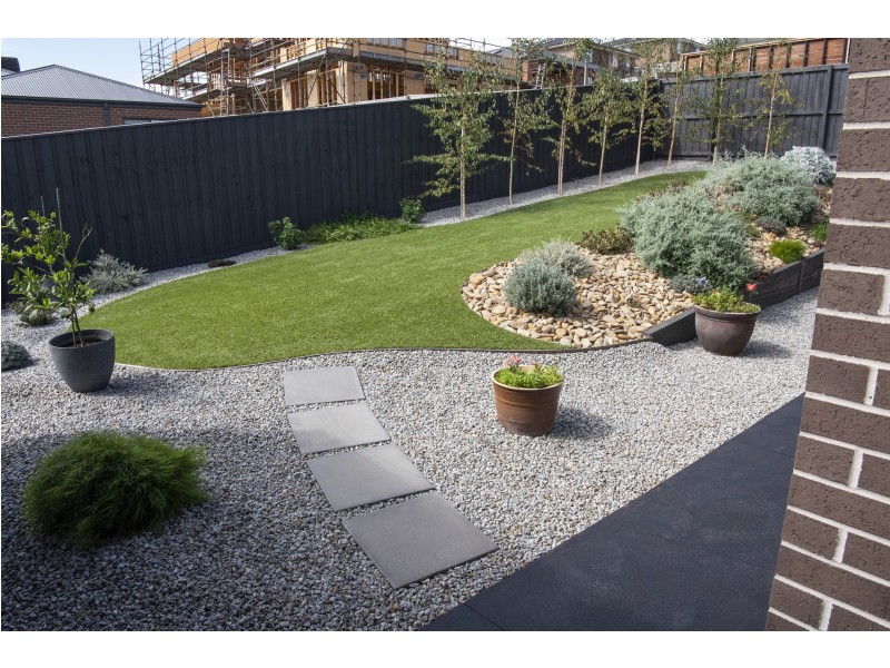 11 Jessica Way, Highton VIC 3216