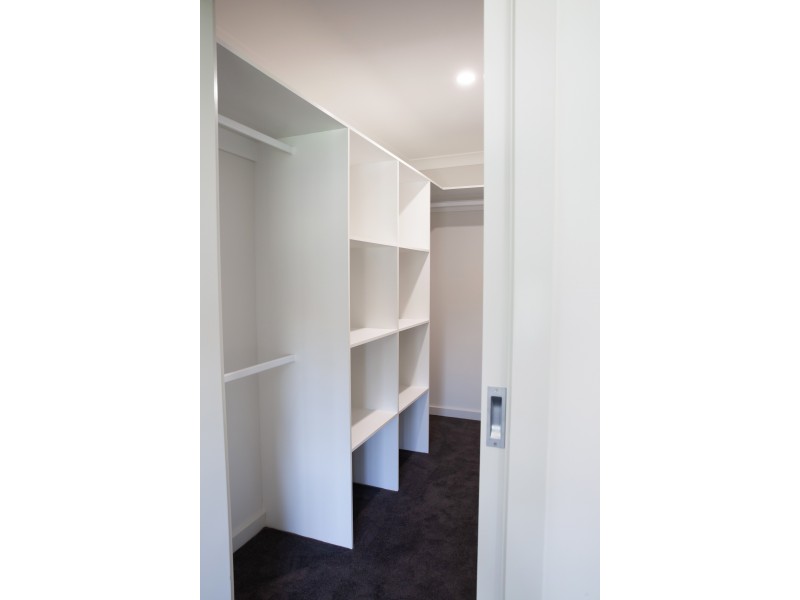 501 Kemp Street, Lavington NSW 2641