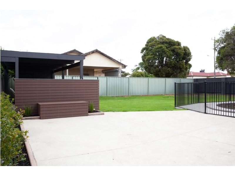 501 Kemp Street, Lavington NSW 2641
