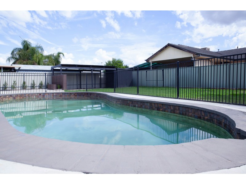 501 Kemp Street, Lavington NSW 2641