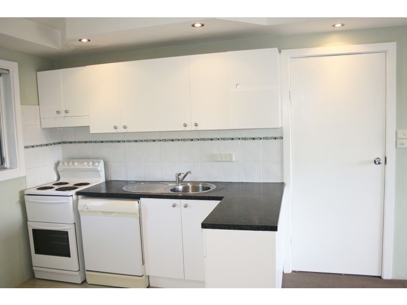 3/12 Morisset Street, Queanbeyan West NSW 2620