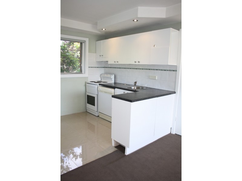 3/12 Morisset Street, Queanbeyan West NSW 2620