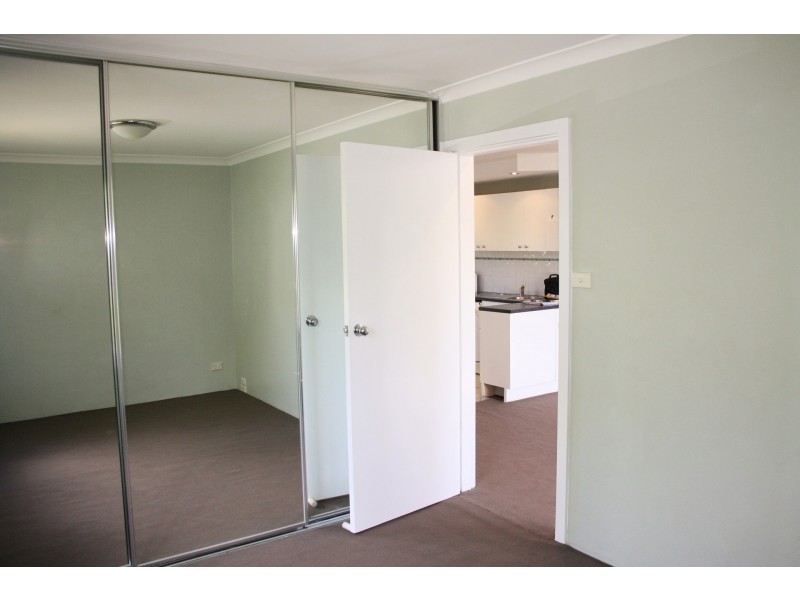 3/12 Morisset Street, Queanbeyan West NSW 2620