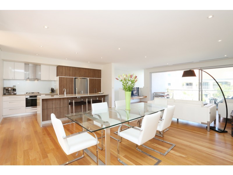 6B Wavertree Place, Leederville WA 6007