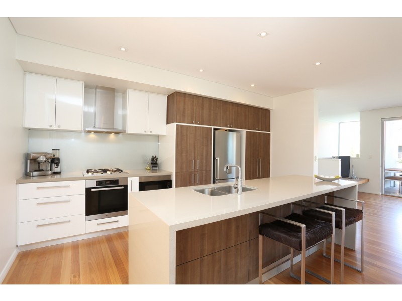 6B Wavertree Place, Leederville WA 6007