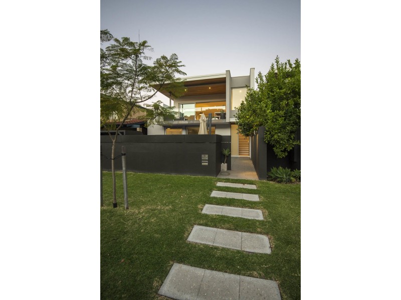 6B Wavertree Place, Leederville WA 6007