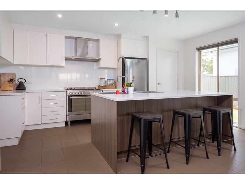 27 Wentworth Avenue, Sunshine Bay NSW 2536