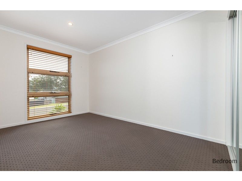 27 Wentworth Avenue, Sunshine Bay NSW 2536