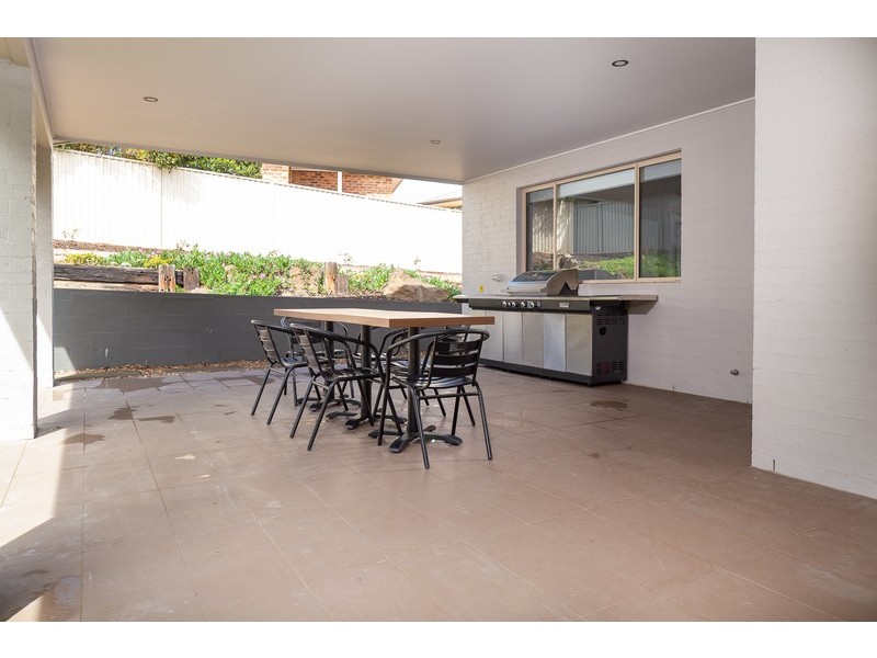 27 Wentworth Avenue, Sunshine Bay NSW 2536