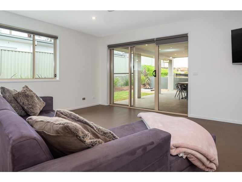 27 Wentworth Avenue, Sunshine Bay NSW 2536
