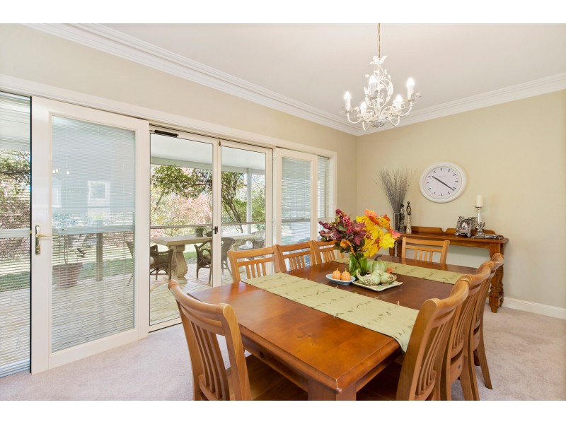 11 Briens Way, Orange NSW 2800