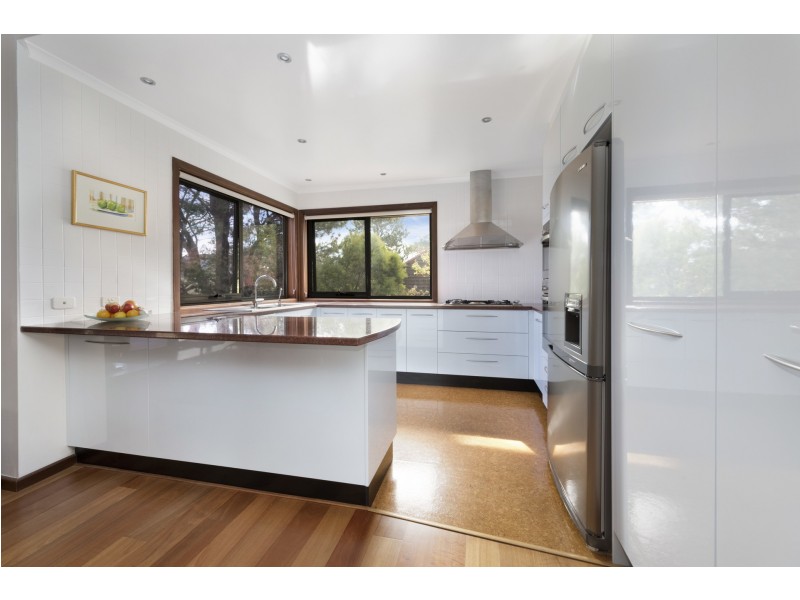 18 Rosemary Circuit, Kalkite NSW 2627