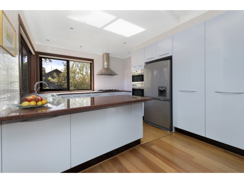 18 Rosemary Circuit, Kalkite NSW 2627