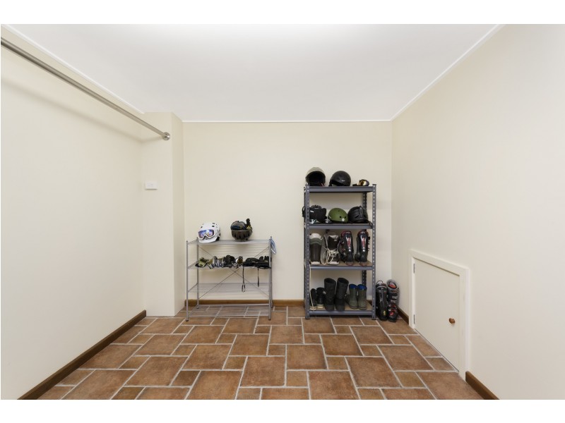 18 Rosemary Circuit, Kalkite NSW 2627