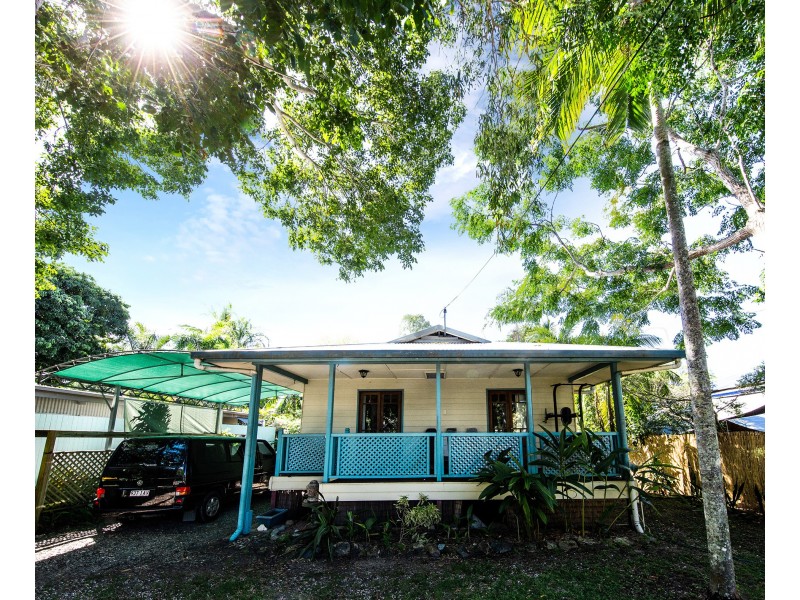 40 David Street, Machans Beach QLD 4878