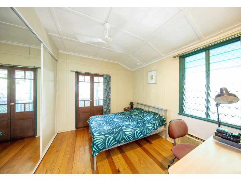 40 David Street, Machans Beach QLD 4878