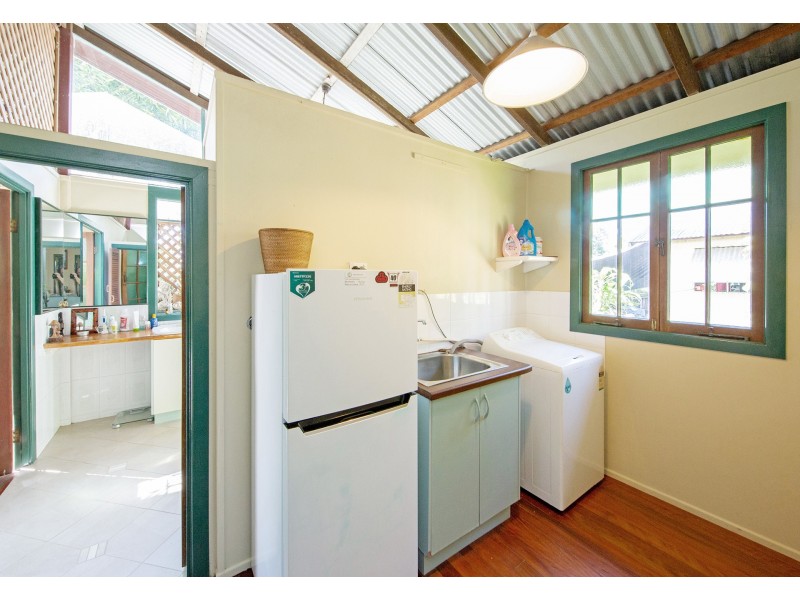 40 David Street, Machans Beach QLD 4878