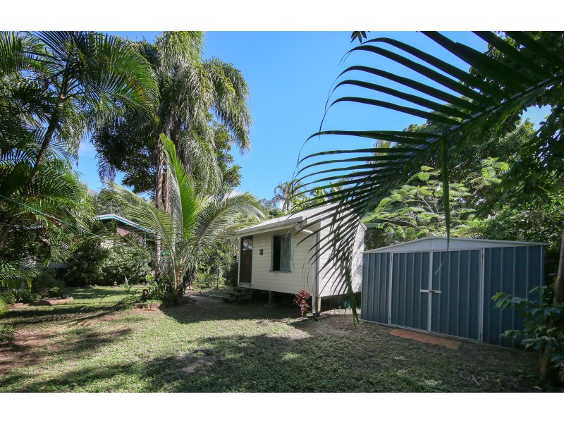 40 David Street, Machans Beach QLD 4878