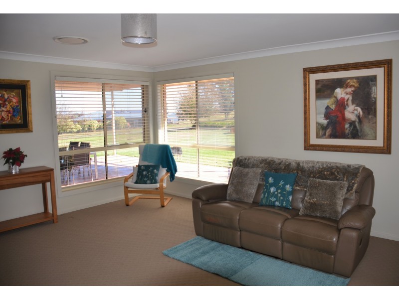 10 Rattenbury Close, Murrumbateman NSW 2582