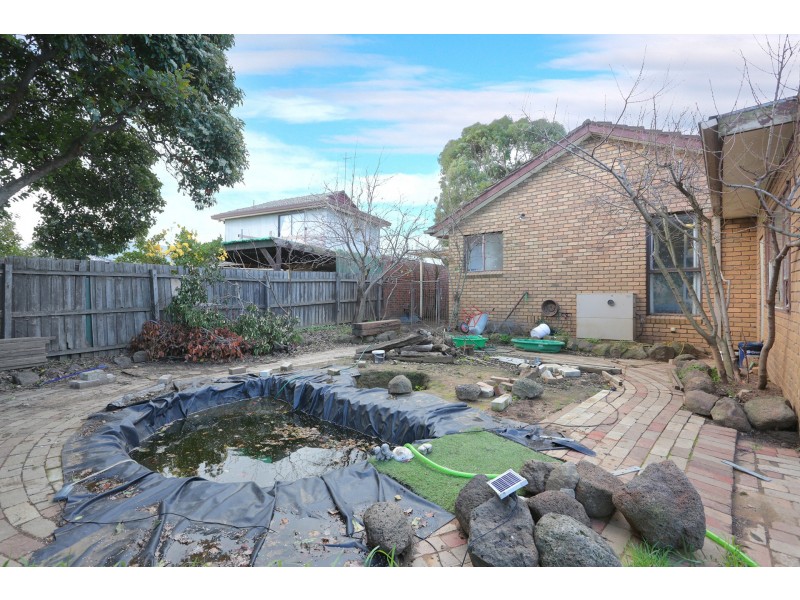27 Claremont Crescent, Hoppers Crossing VIC 3029