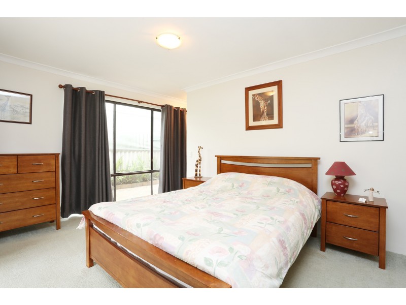 20 Vanessa Way, Swan View WA 6056