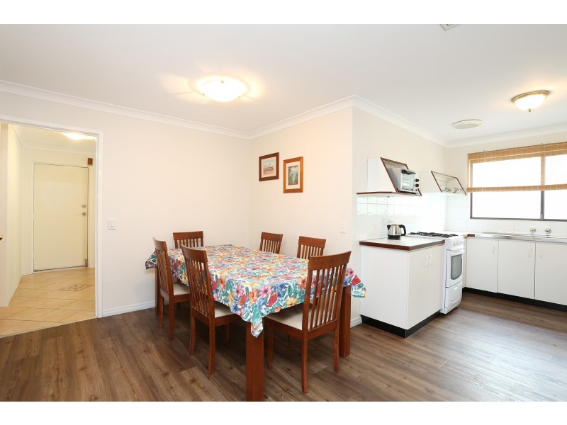 20 Vanessa Way, Swan View WA 6056