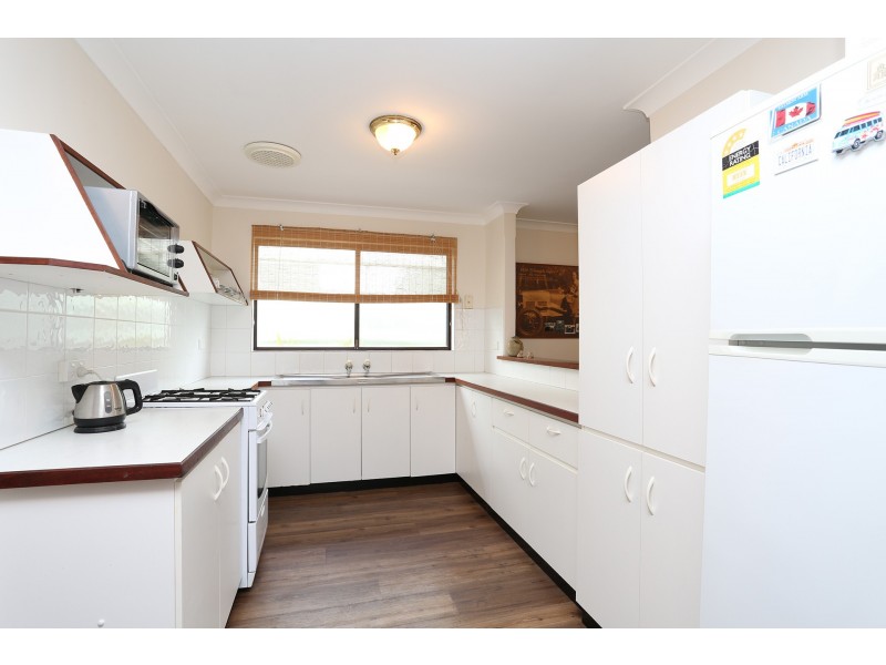 20 Vanessa Way, Swan View WA 6056