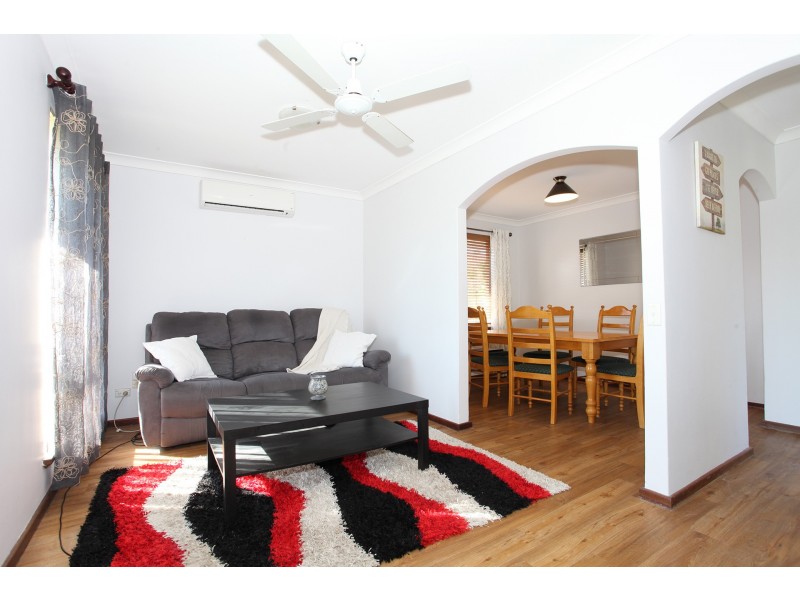 32 Warner Lane, Rockingham WA 6168