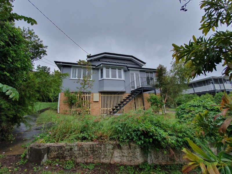 62 Fletcher Parade, Bardon QLD 4065