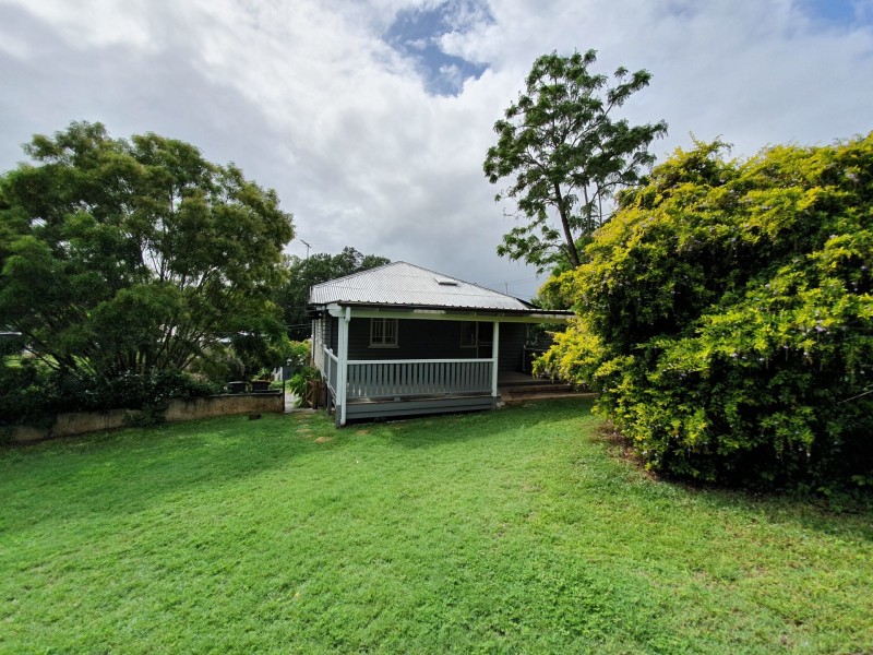 62 Fletcher Parade, Bardon QLD 4065