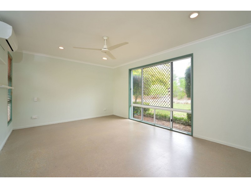 13 Helen Crescent, Wurdong Heights QLD 4680