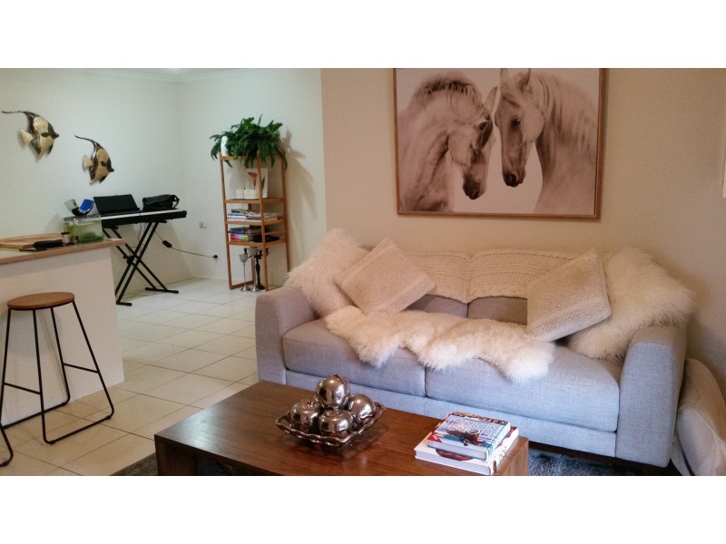 1/32 Galloway Drive, Ashmore QLD 4214