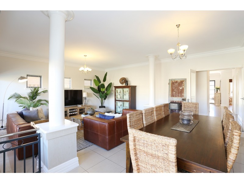 60 Delgado Parade, Iluka WA 6028