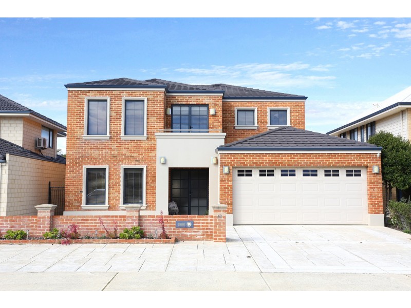 60 Delgado Parade, Iluka WA 6028