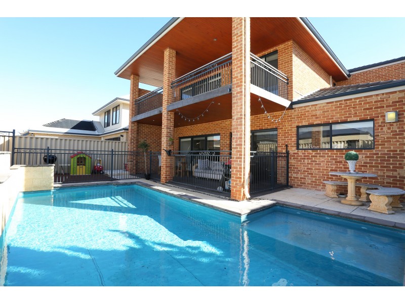 60 Delgado Parade, Iluka WA 6028