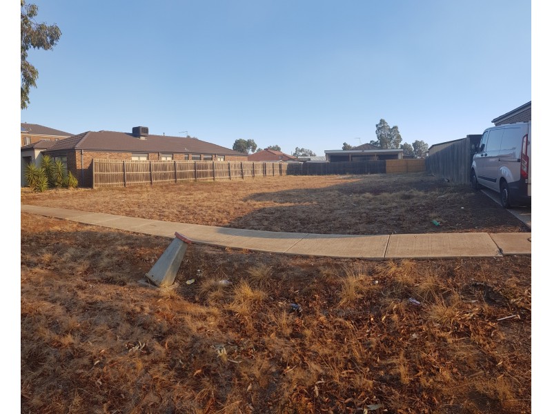 43 Archer Drive, Kurunjang VIC 3337