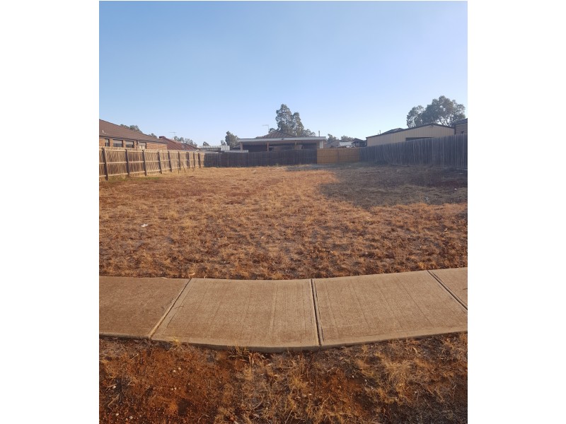 43 Archer Drive, Kurunjang VIC 3337