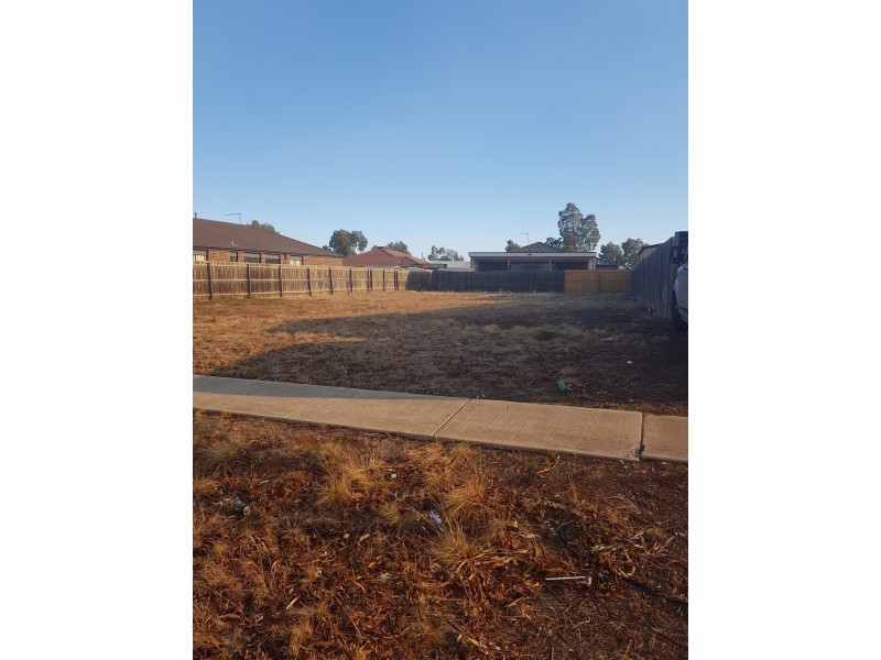 43 Archer Drive, Kurunjang VIC 3337