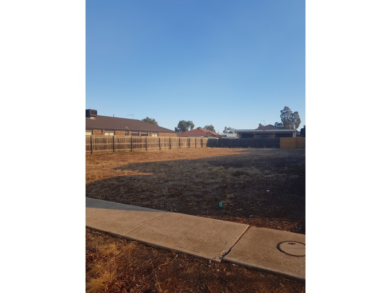 43 Archer Drive, Kurunjang VIC 3337