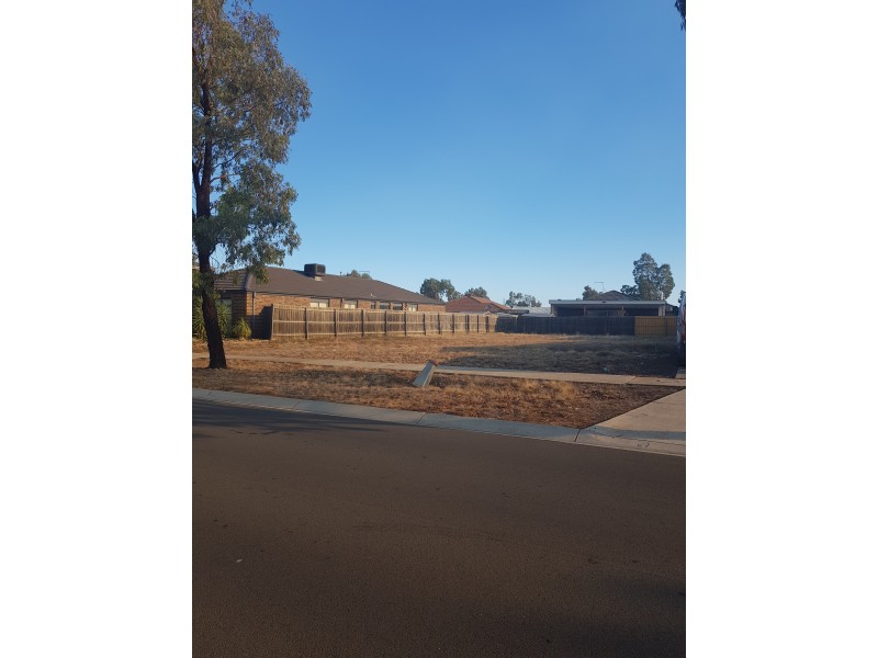 43 Archer Drive, Kurunjang VIC 3337