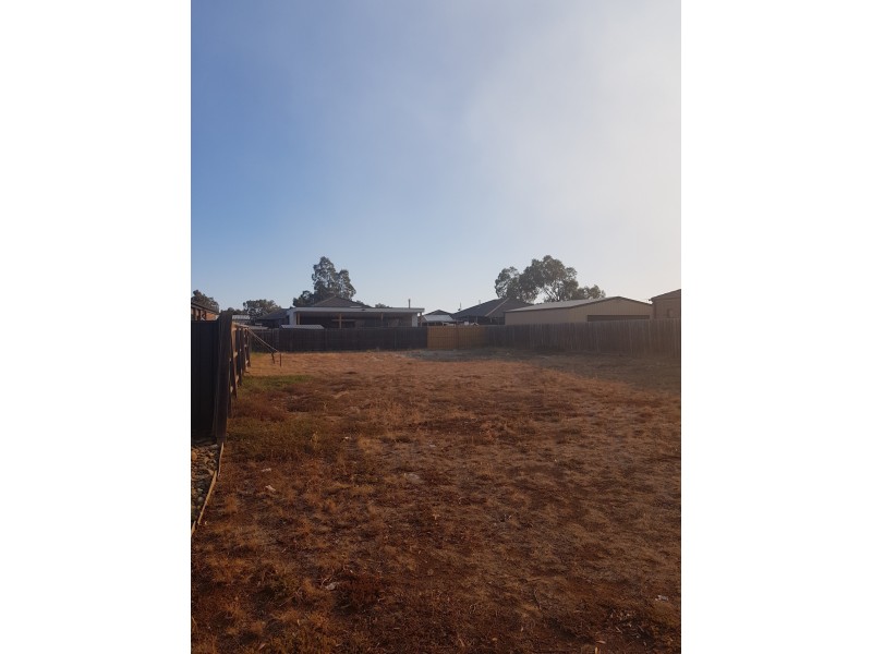 43 Archer Drive, Kurunjang VIC 3337