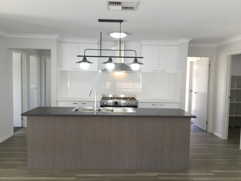 6 Charlotte Street, Tocumwal NSW 2714