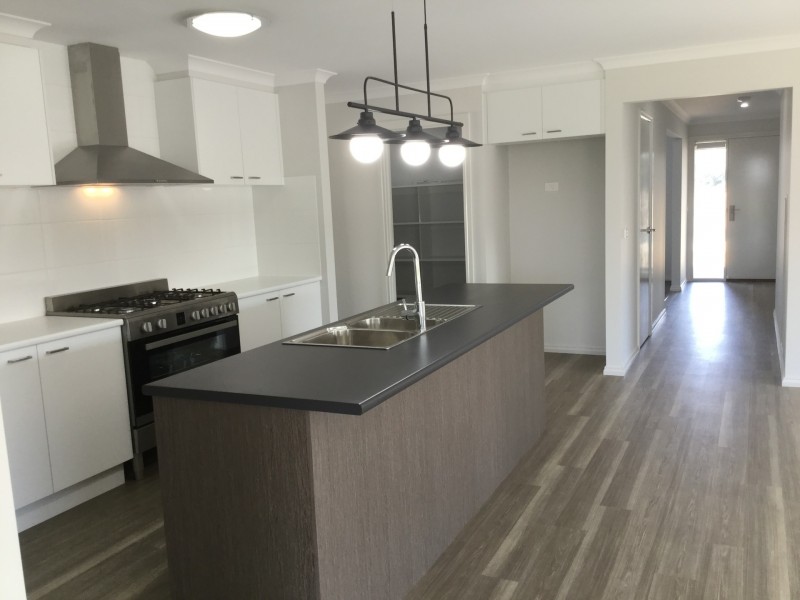 6 Charlotte Street, Tocumwal NSW 2714