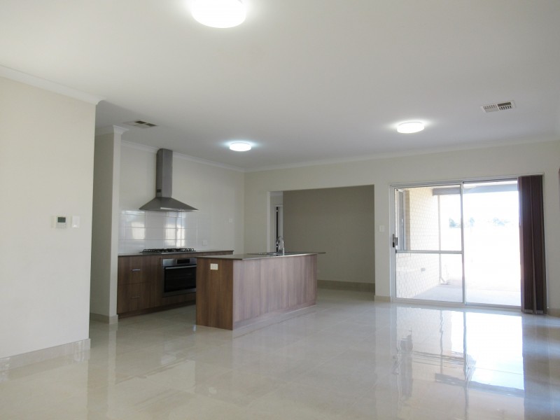 30 Bradley Street, Southern River WA 6110