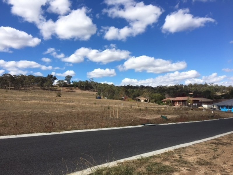 19 Ailsa Crescent, Armidale NSW 2350