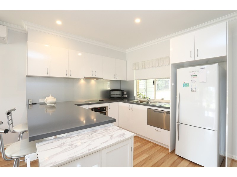 34 Horseshoe circuit, Henley Brook WA 6055