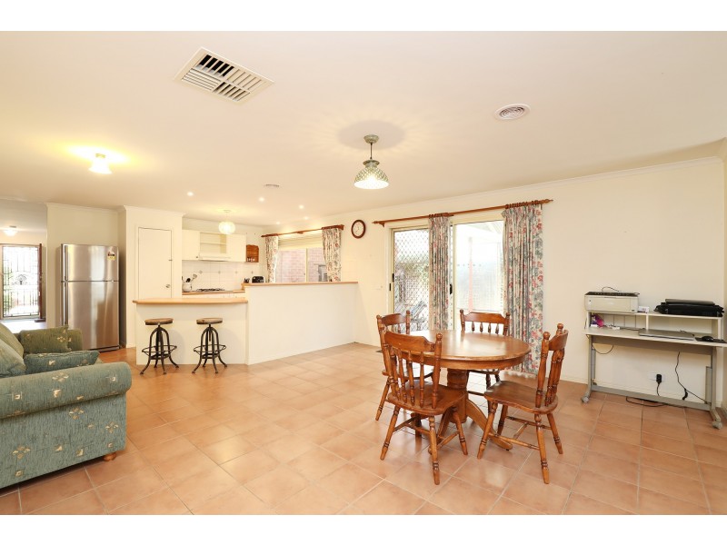 19 John Batman Drive, Melton West VIC 3337