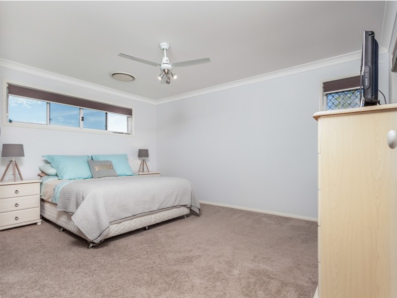 6 Nina Crescent, North Lakes QLD 4509